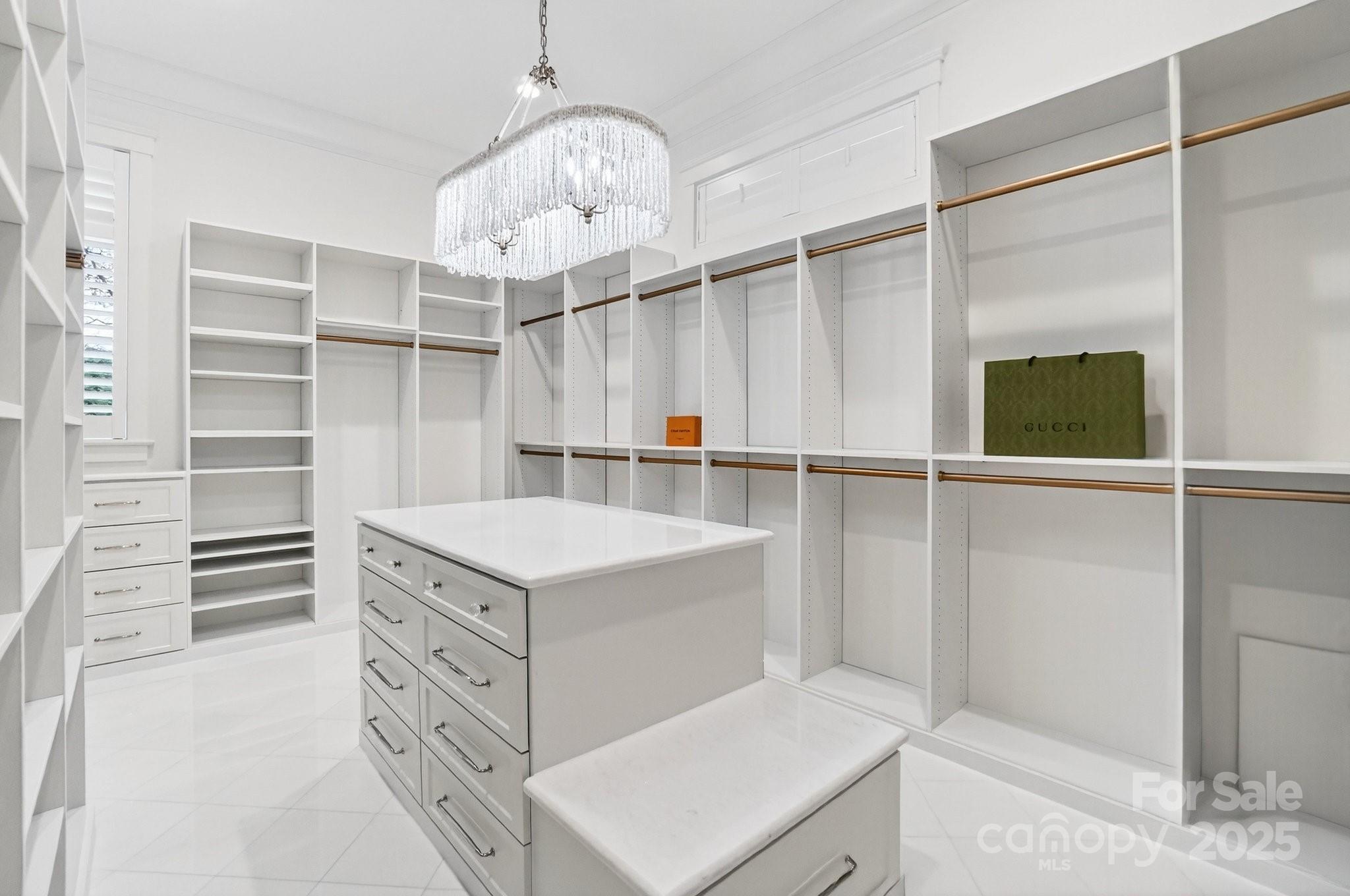 Saylors Watch - Residential