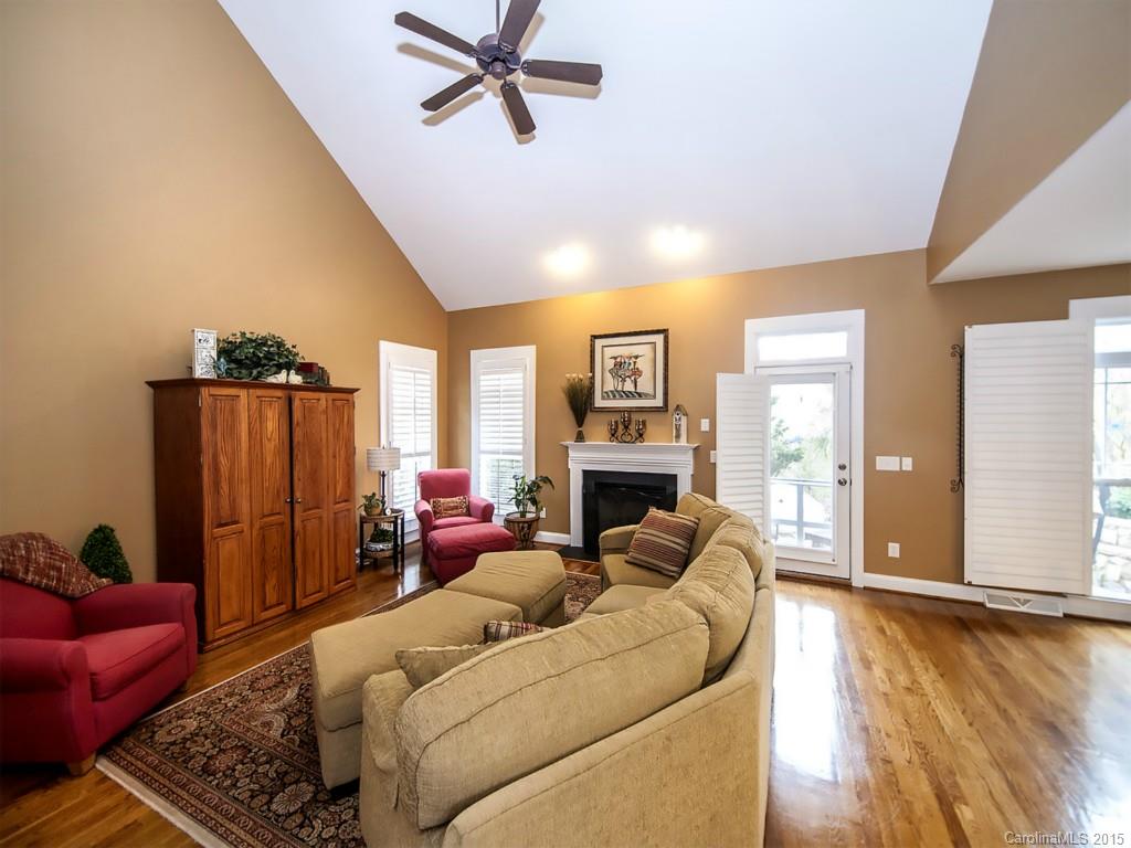 Lake Shore - Residential