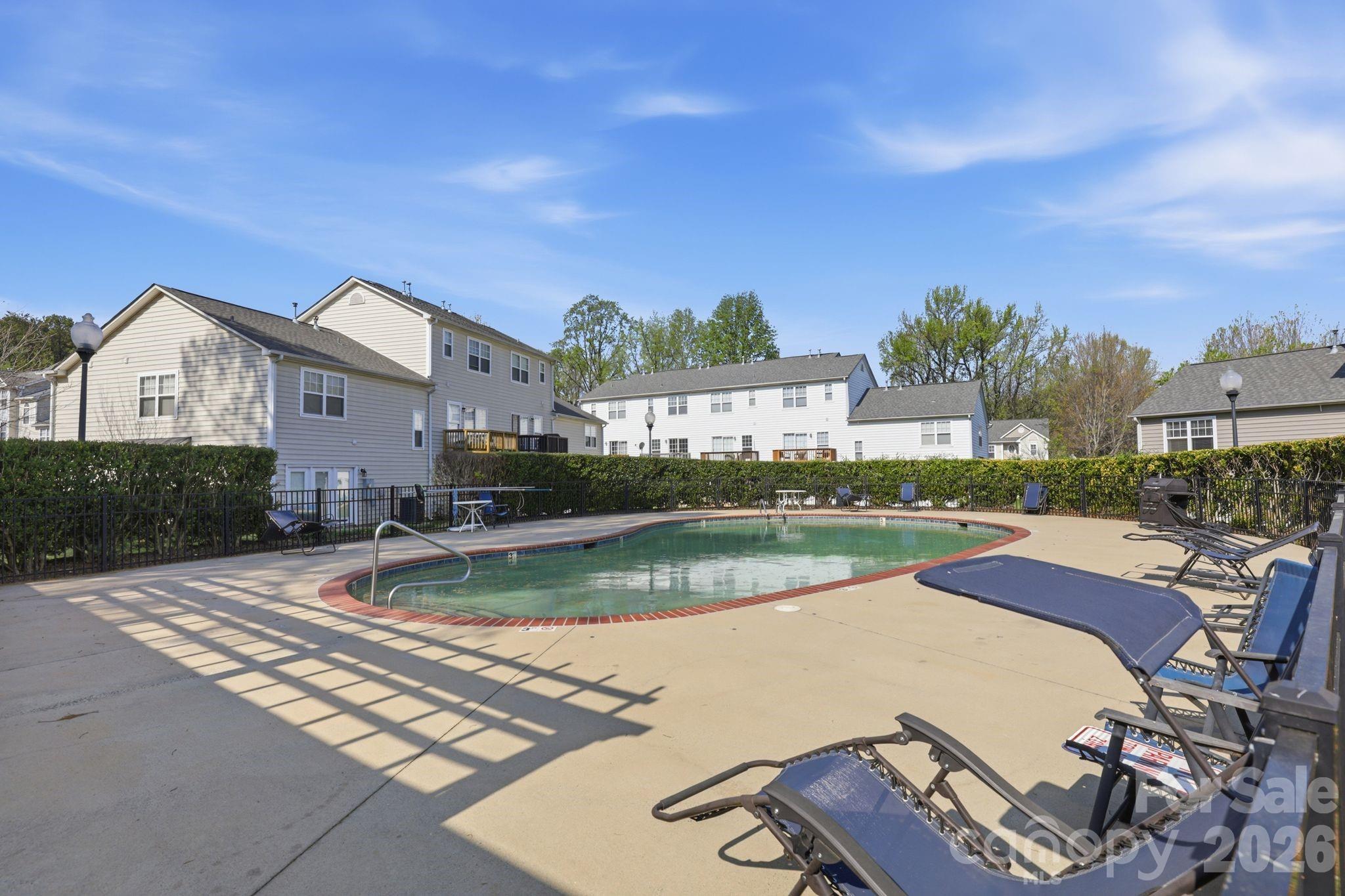 Avalon at Mallard Creek - Residential