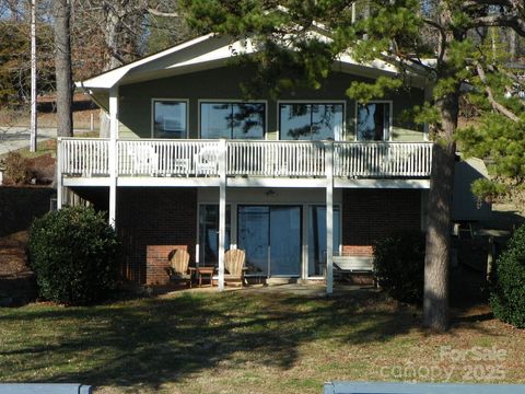A home in New London