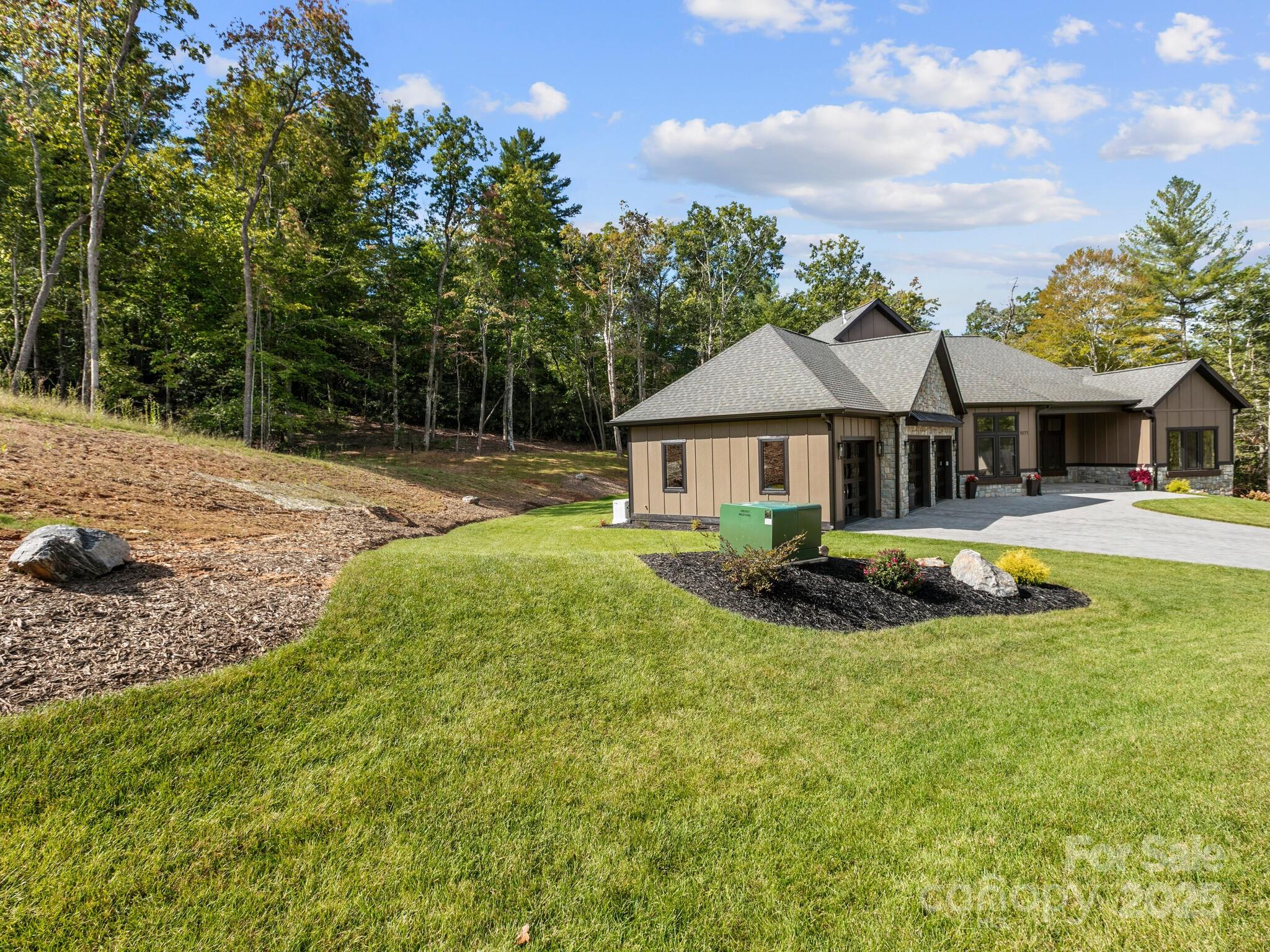 Horse Shoe Cove - Residential