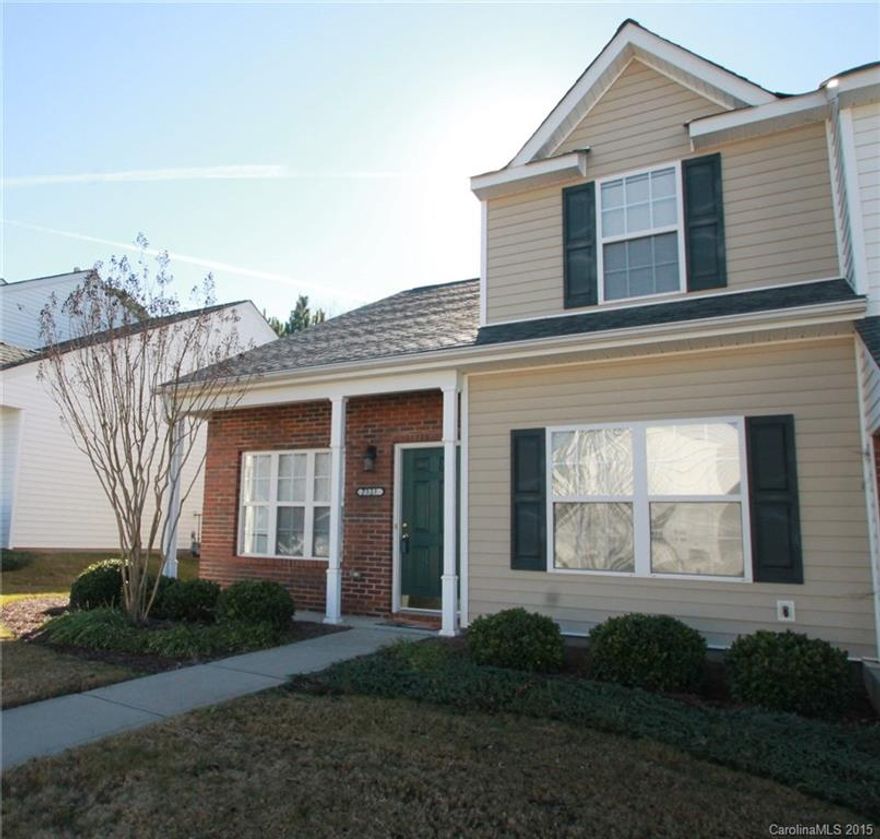 Wonderful opportunity to own a 3 bedroom 2.5 bath home in Hanover.  These homes won't last long at this price... This is an end unit with a master down and the loft option.  Shows well and has a private back facing tree line.  Close to shopping and I-485.