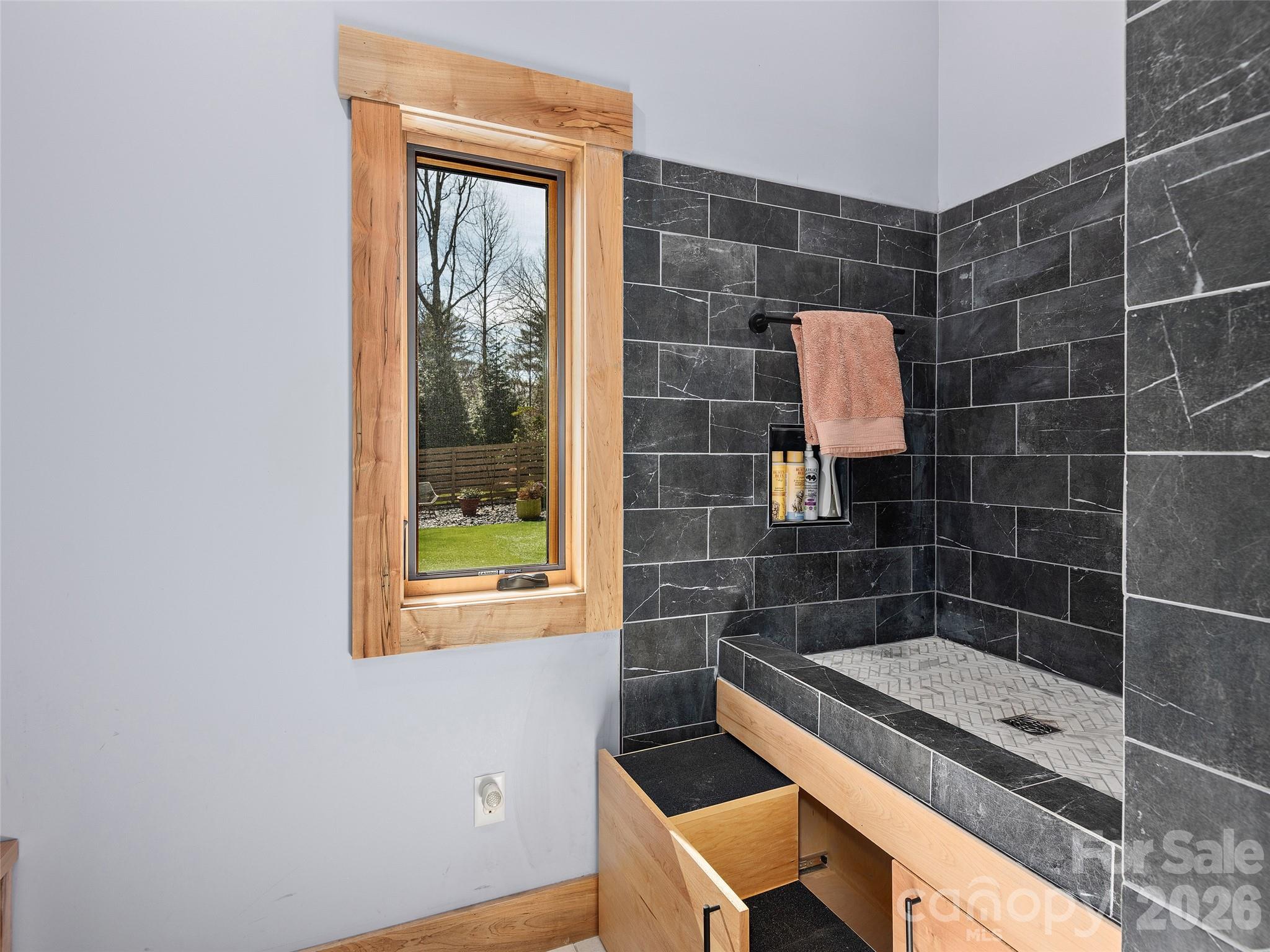 Ravenwood Estates - Residential