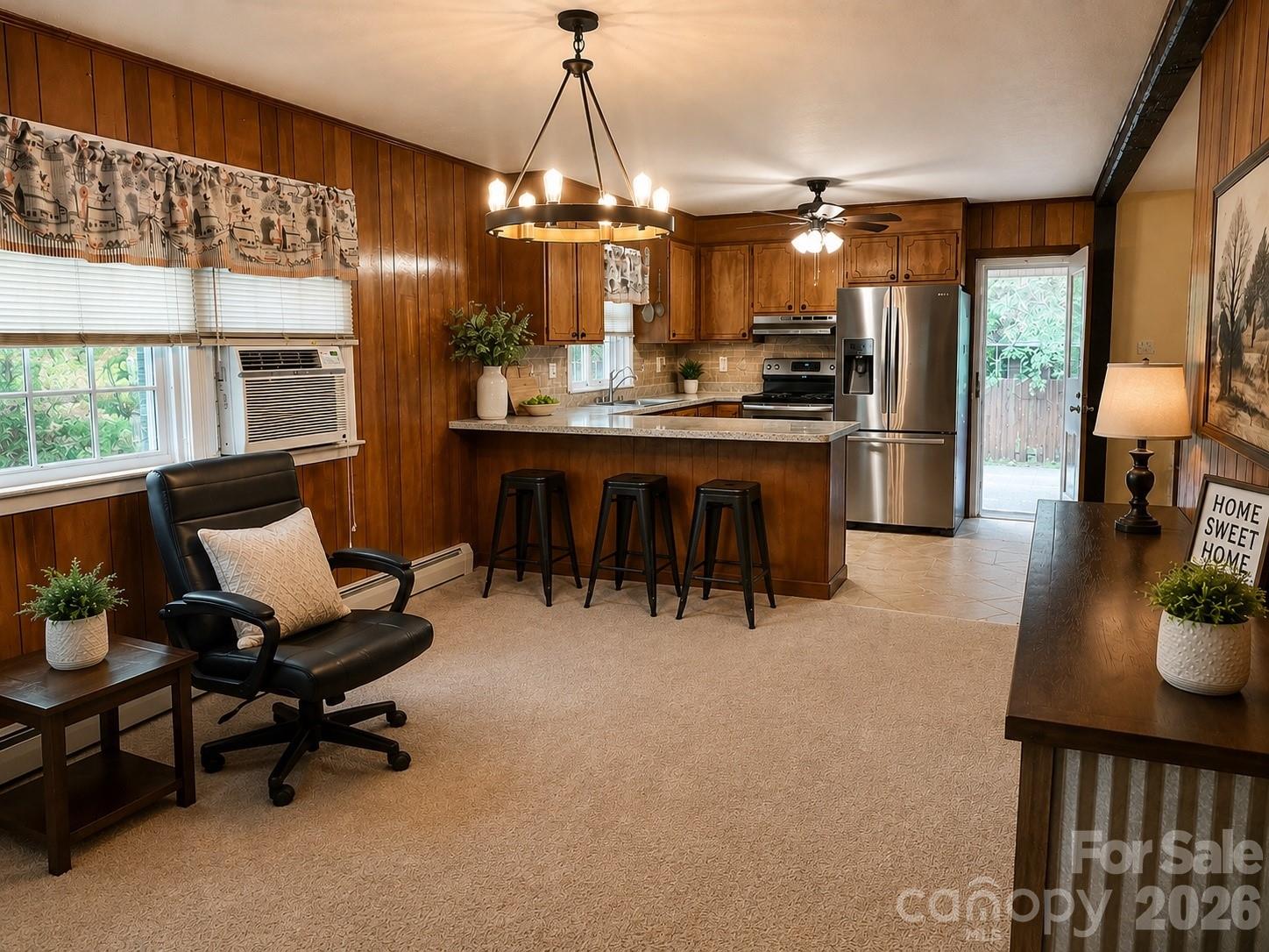 2931 POPLAR Circle