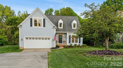 1011 Clearbrook Road Matthews NC 28105