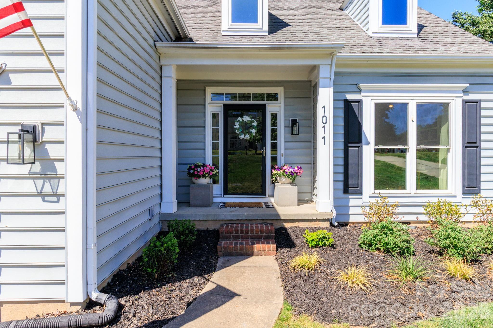 1011 Clearbrook Road