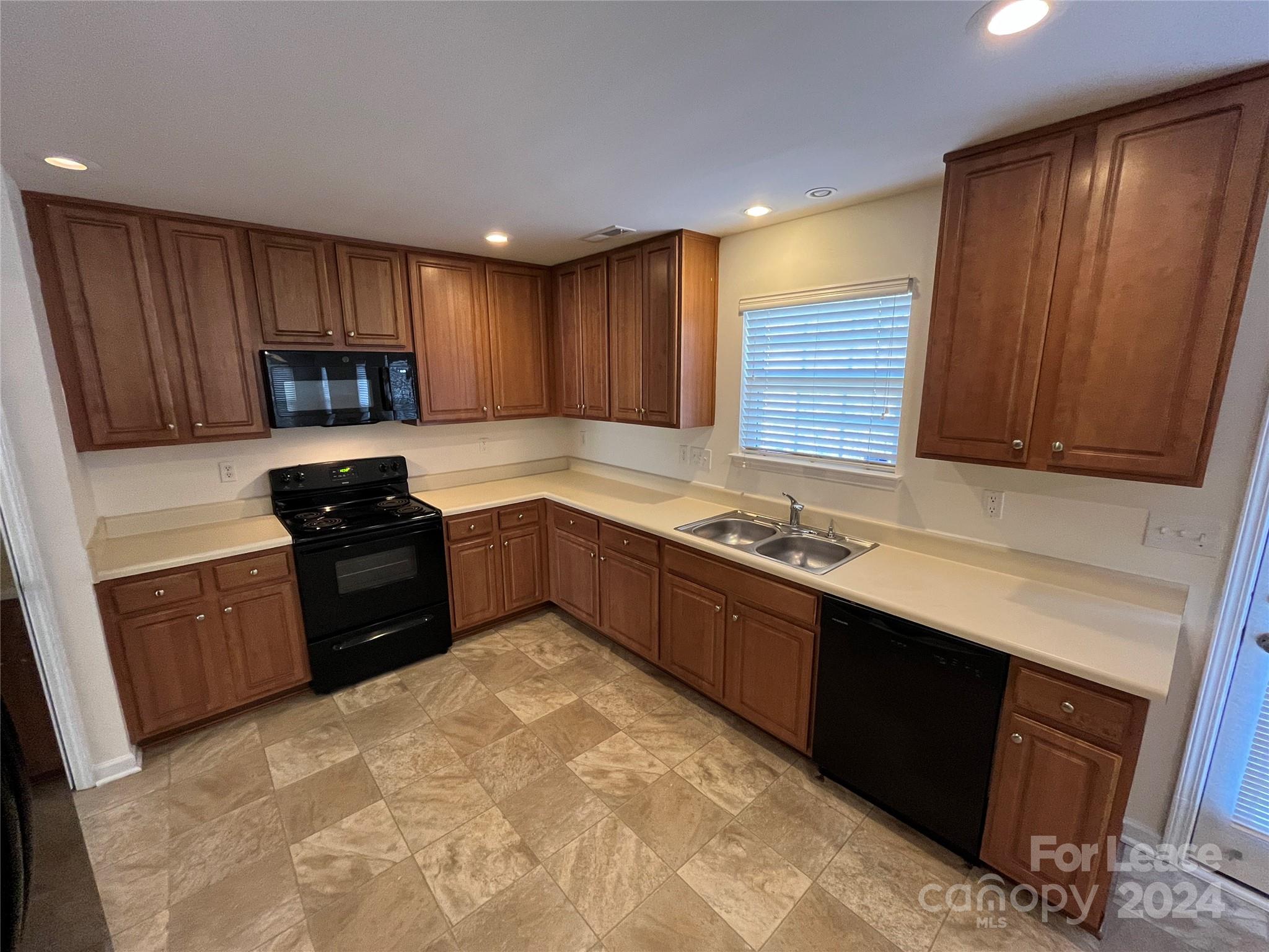 Old Stone Crossing - Residential Lease