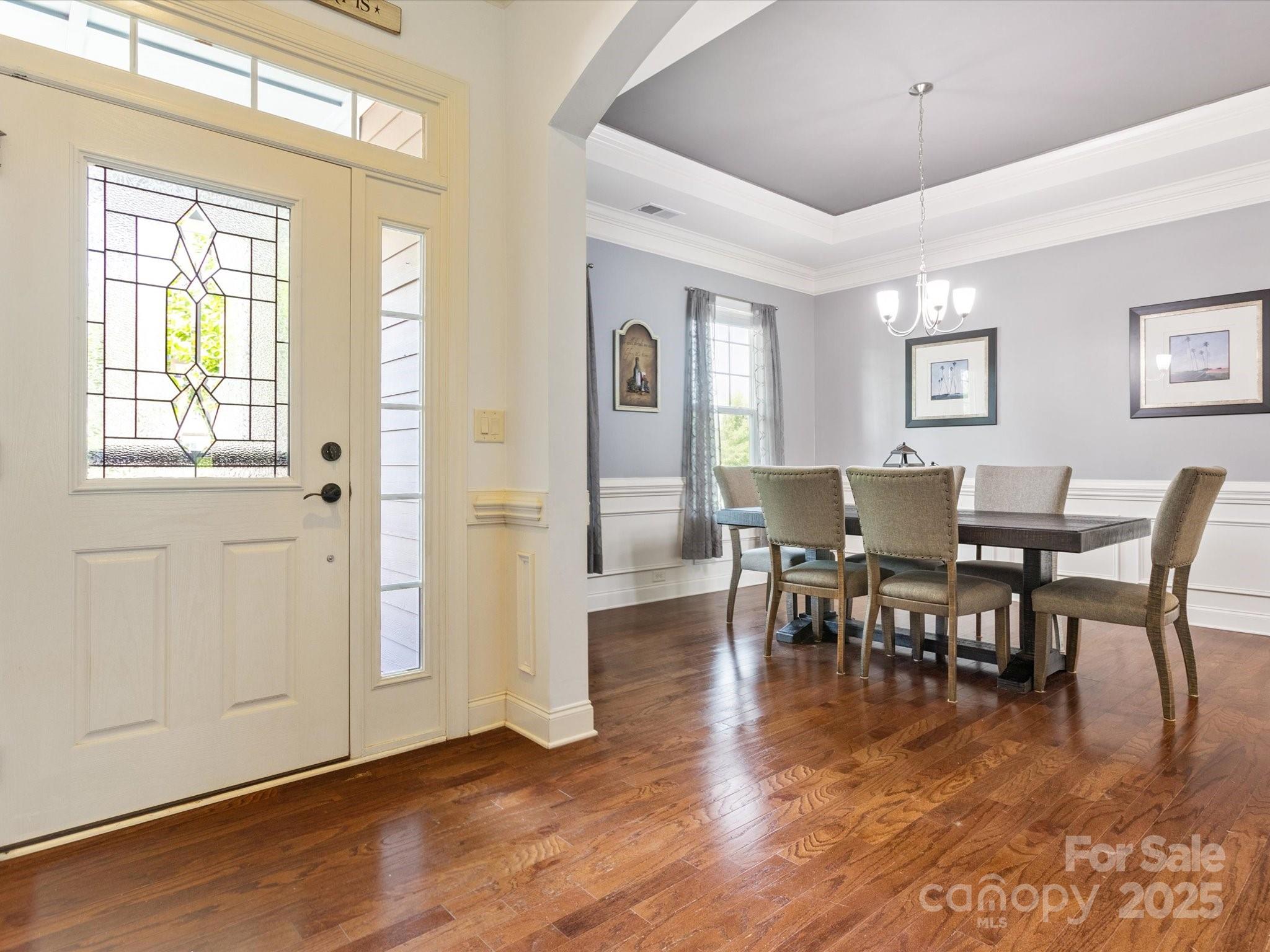 1009 Hampton Grove Road