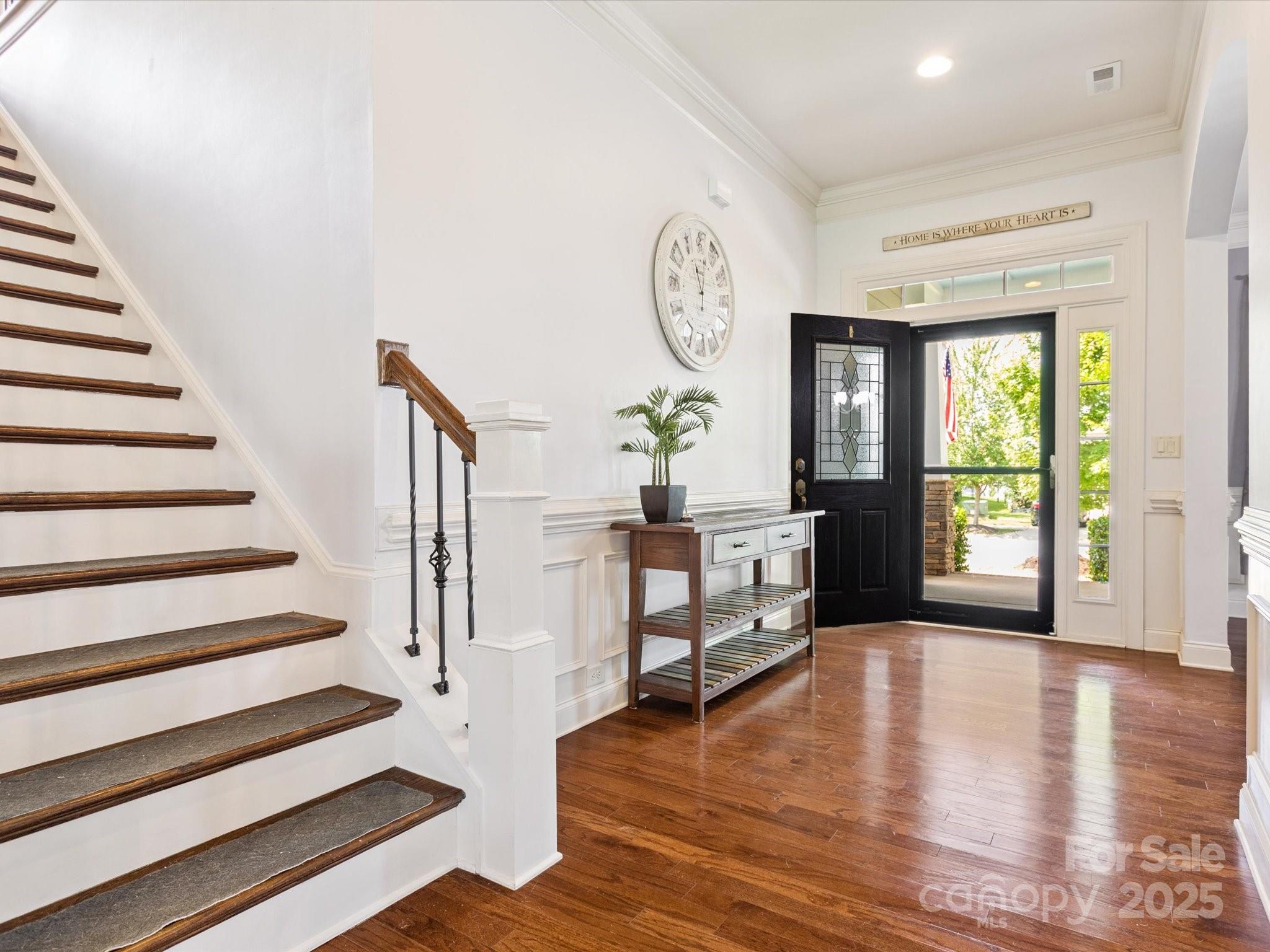 1009 Hampton Grove Road