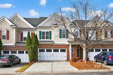 Photo of 11008 Burnt Leather Lane, Charlotte, NC 28277 (MLS # 4329147)