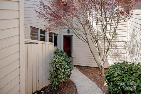 123 Deerlake Drive Asheville NC 28803