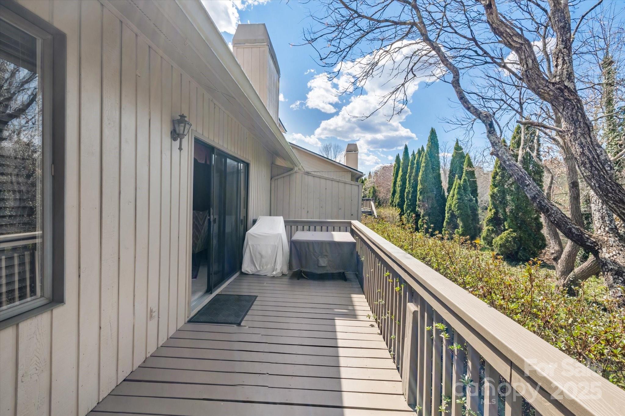 Deerwood - Residential