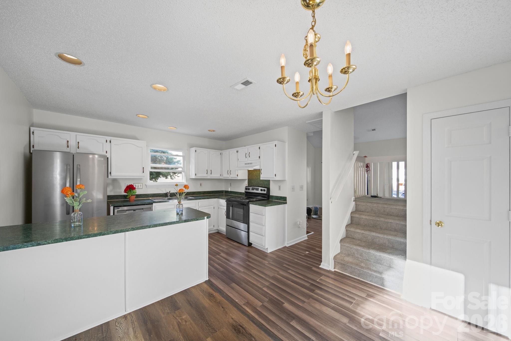 Heathrow on Harris - Residential