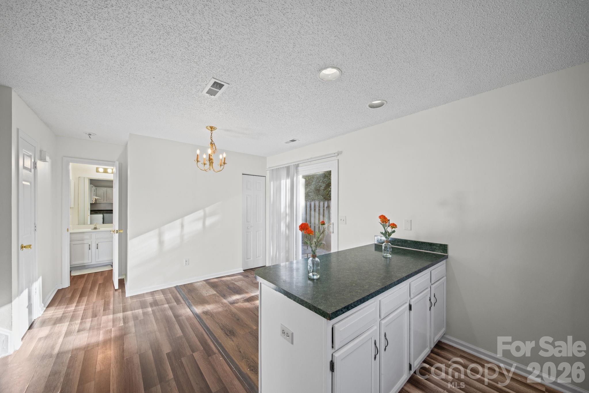 Heathrow on Harris - Residential