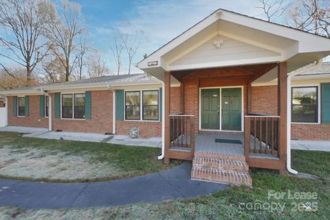 Photo of 6124 Williams Road, Charlotte, NC 28215 (MLS # 4326499)