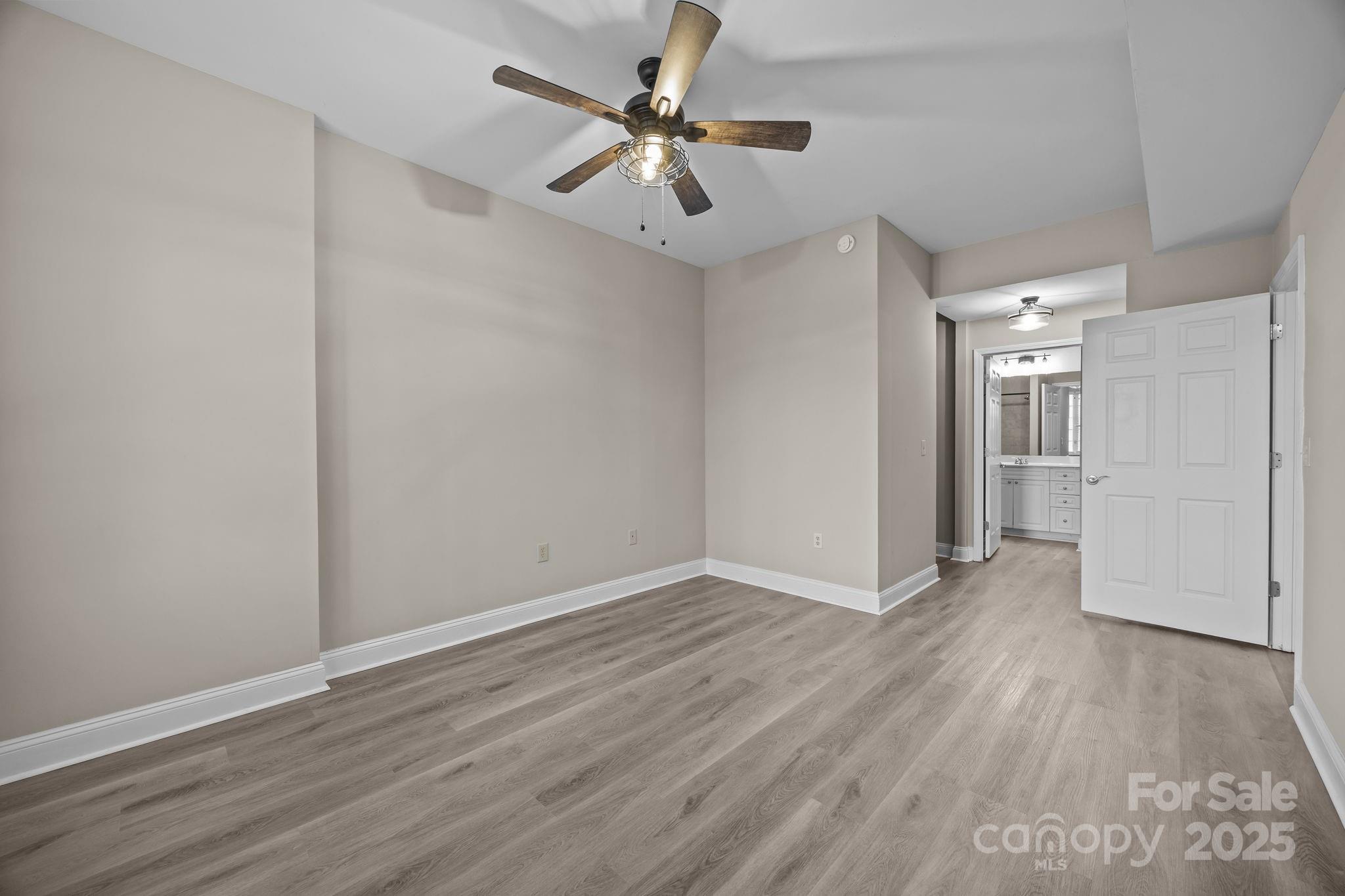 Fifth And Poplar - Residential