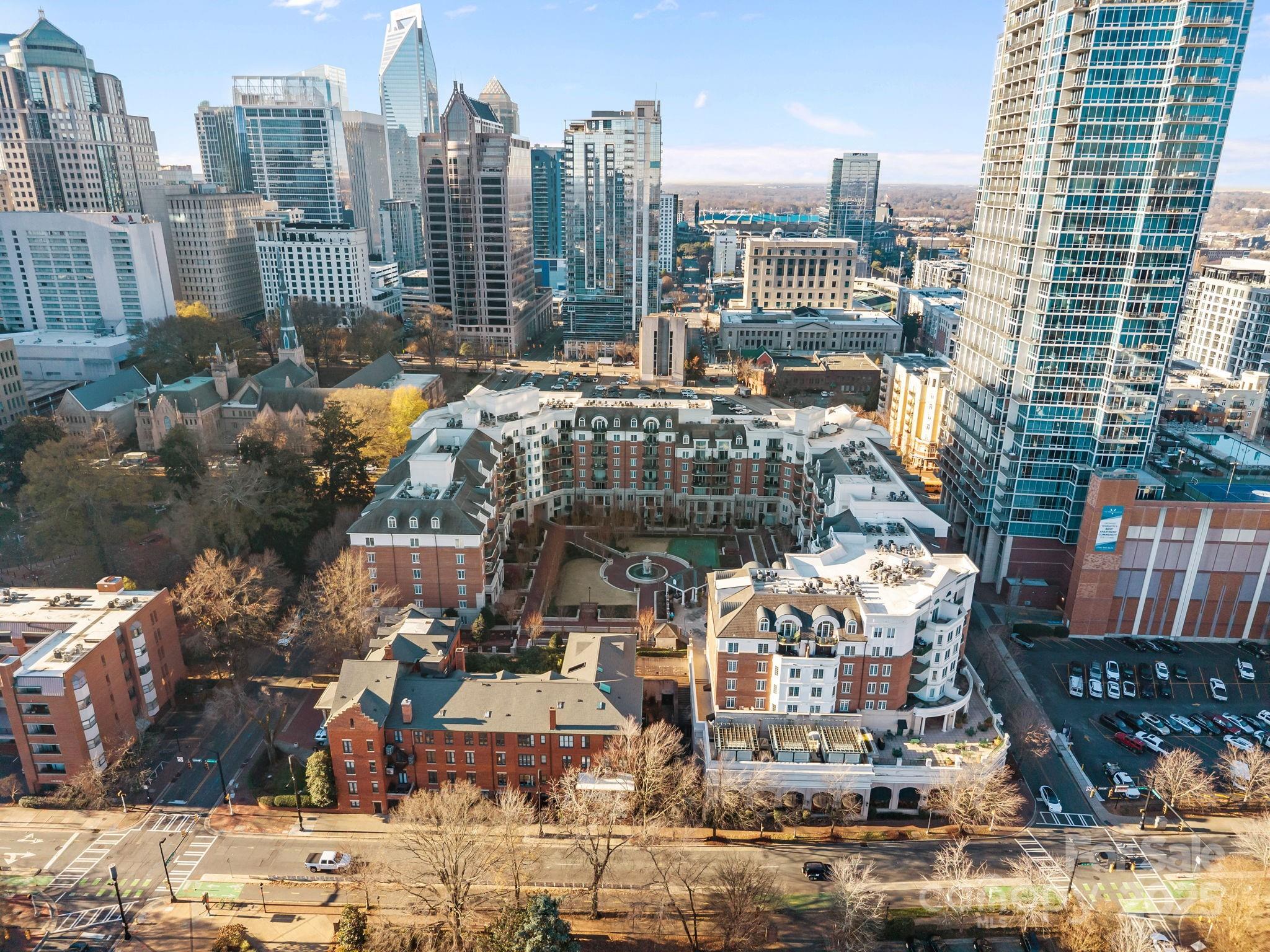 Fifth And Poplar - Residential