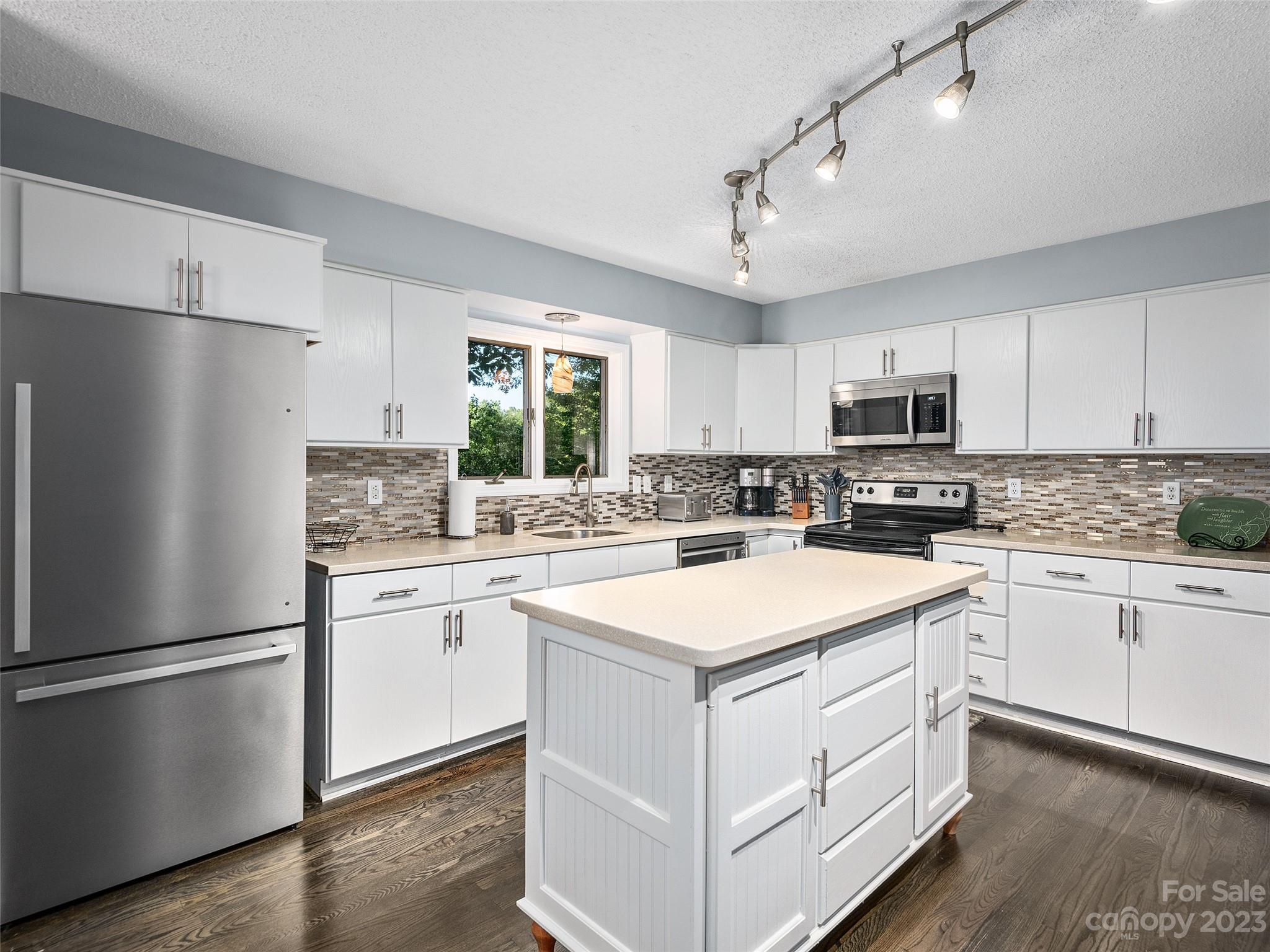 Jays Mountain - Residential