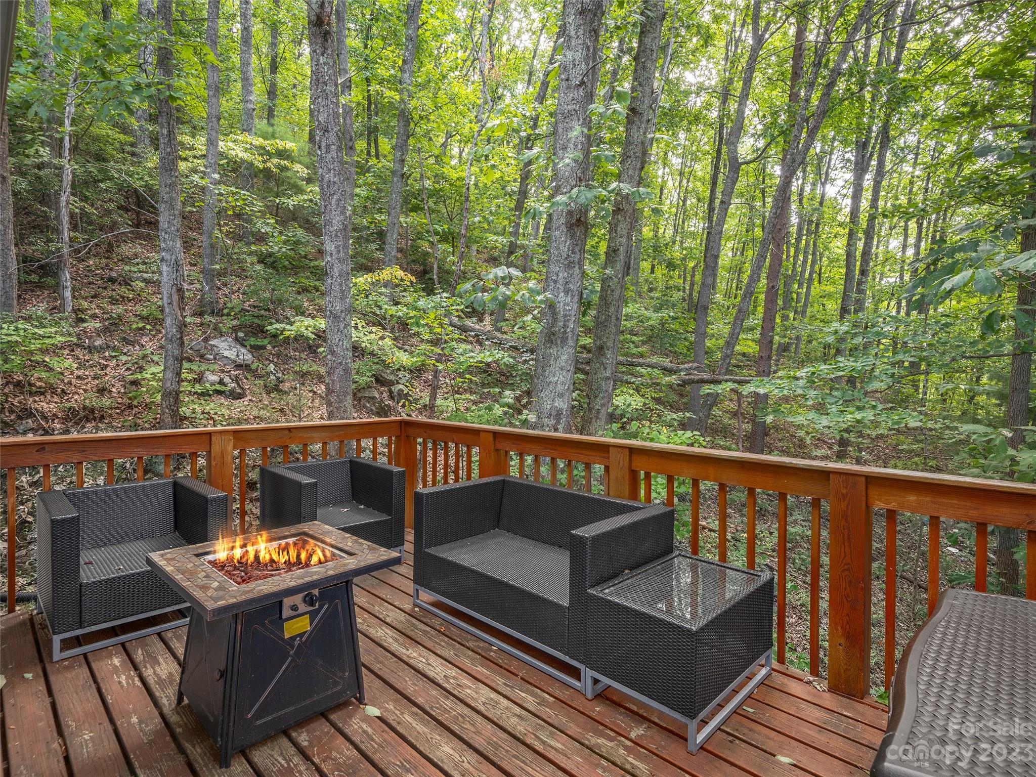 Jays Mountain - Residential