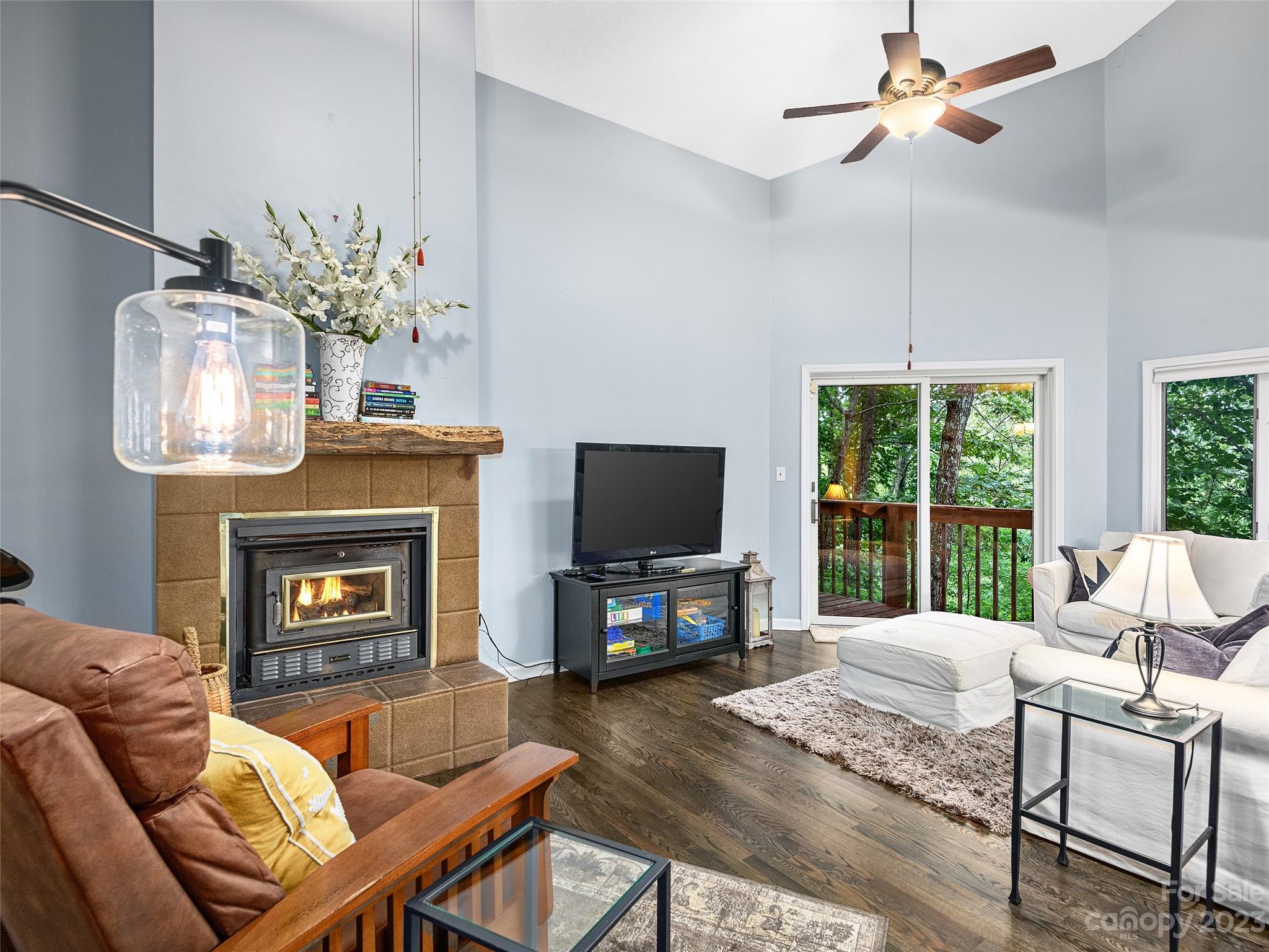 Jays Mountain - Residential