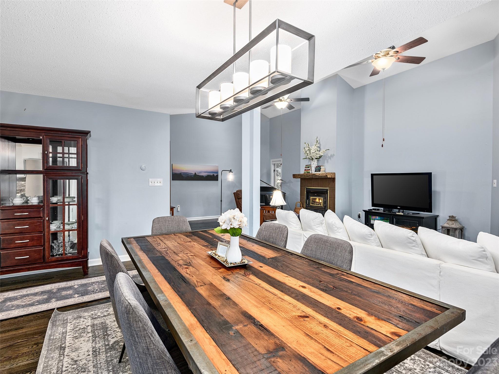 Jays Mountain - Residential