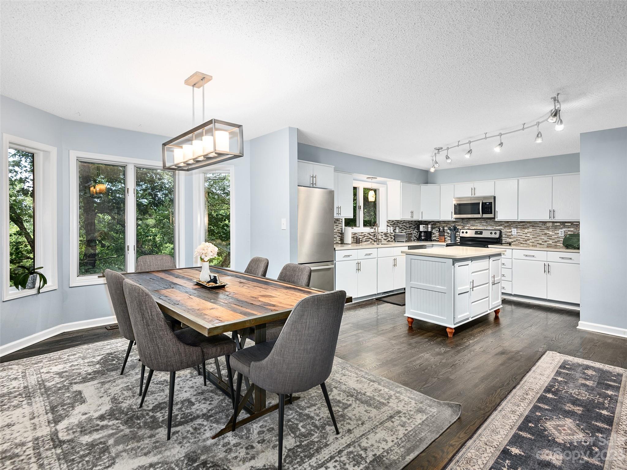 Jays Mountain - Residential