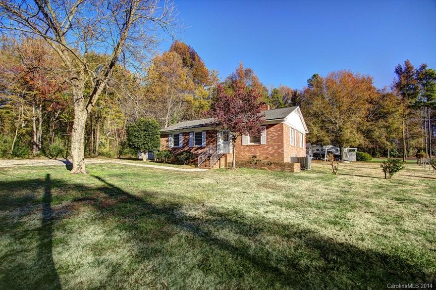 Need a home with 2nd living quarters? Here it is! This low maintenance brick ranch includes in the main house: 3BR's & 1.5 baths, Living Rm w/fireplace, hardwoods, Dining area, Kitchen, & large Family Rm. The 2nd Living Quarter has a lovely Full kitchen, spacious dining & living area, with 1/2 bath, master BR w/full bath & laundry. Buyer/Agent to verify all pertinent info necessary in the decision making process; i.e., SqFt, zoning, schools, age, lot size, etc.(age of home is estimated)