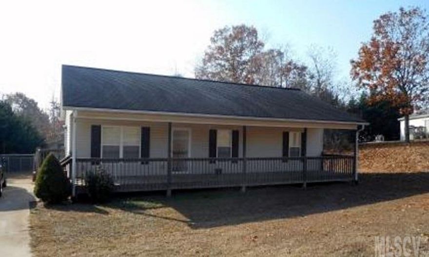 Nice 3 bedroom, 2 bath home located on a corner lot with fenced-in backyard & open floor plan. See attachment for PAS requirements & WFHM offer submittal information in MLS Assoc Docs.