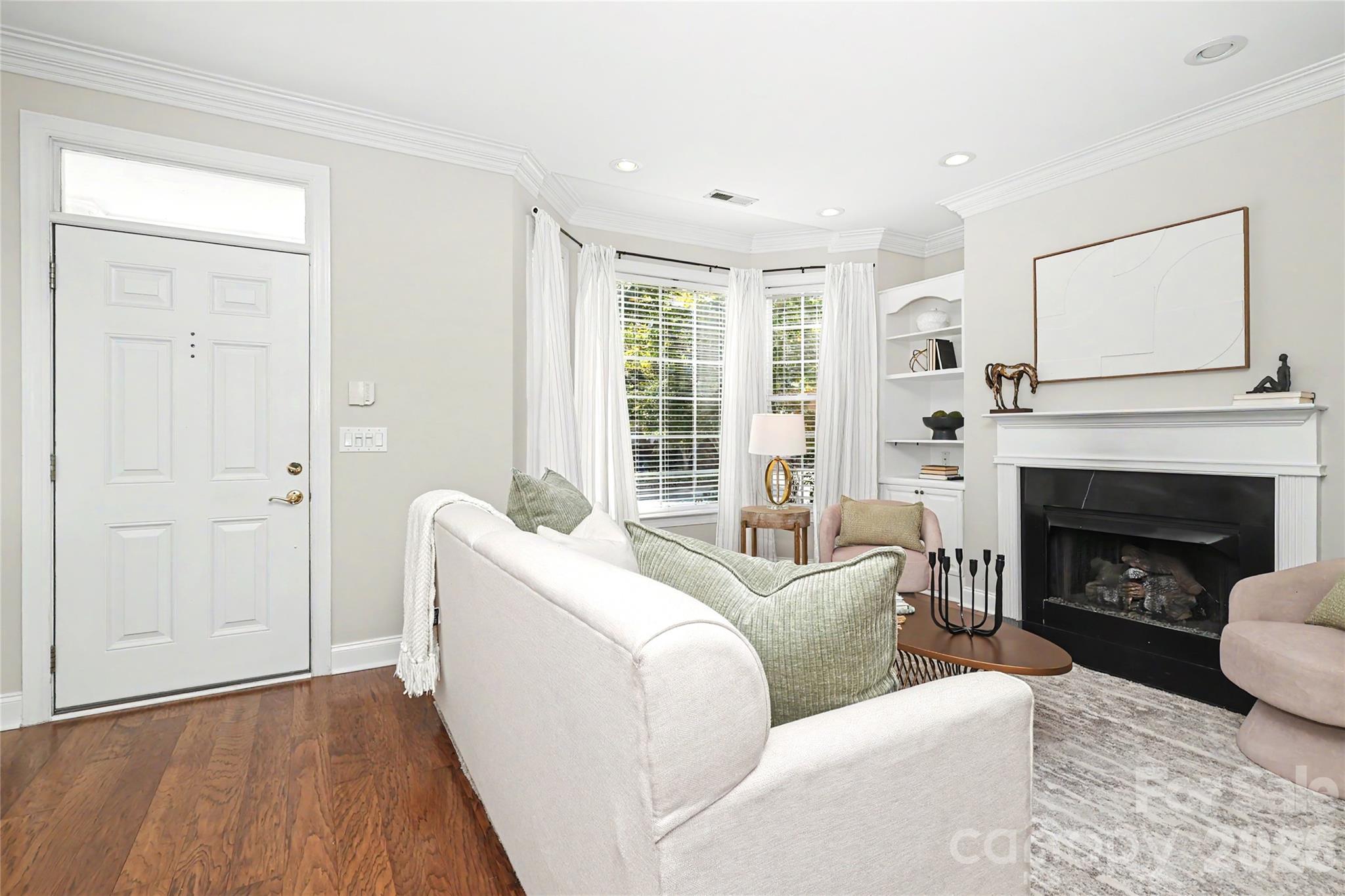 9150 Bonnie Briar Circle