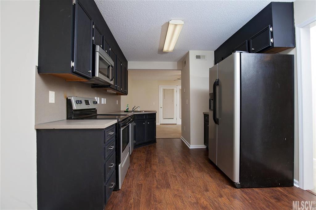 White Oak Manor - Residential