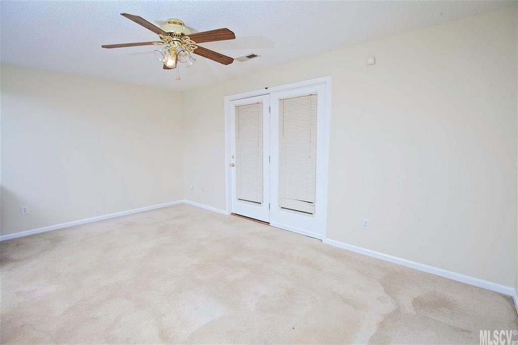 White Oak Manor - Residential