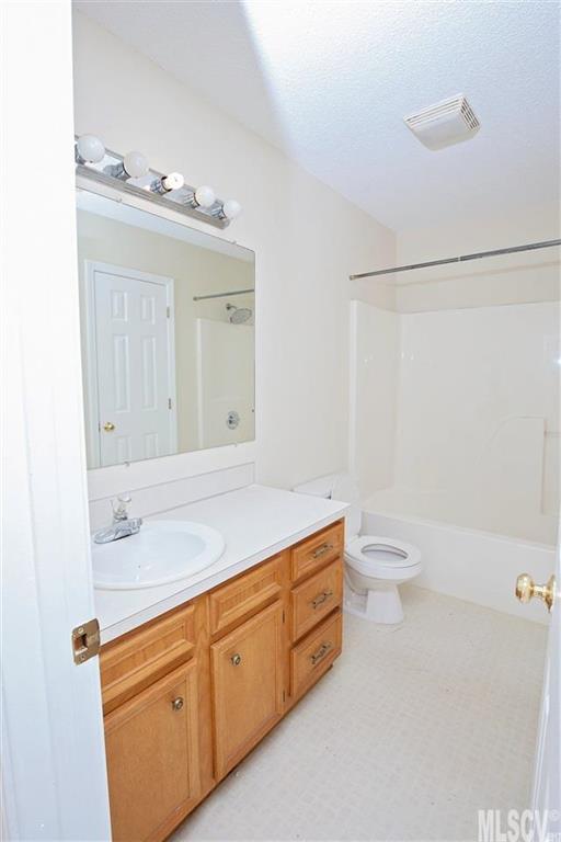 White Oak Manor - Residential