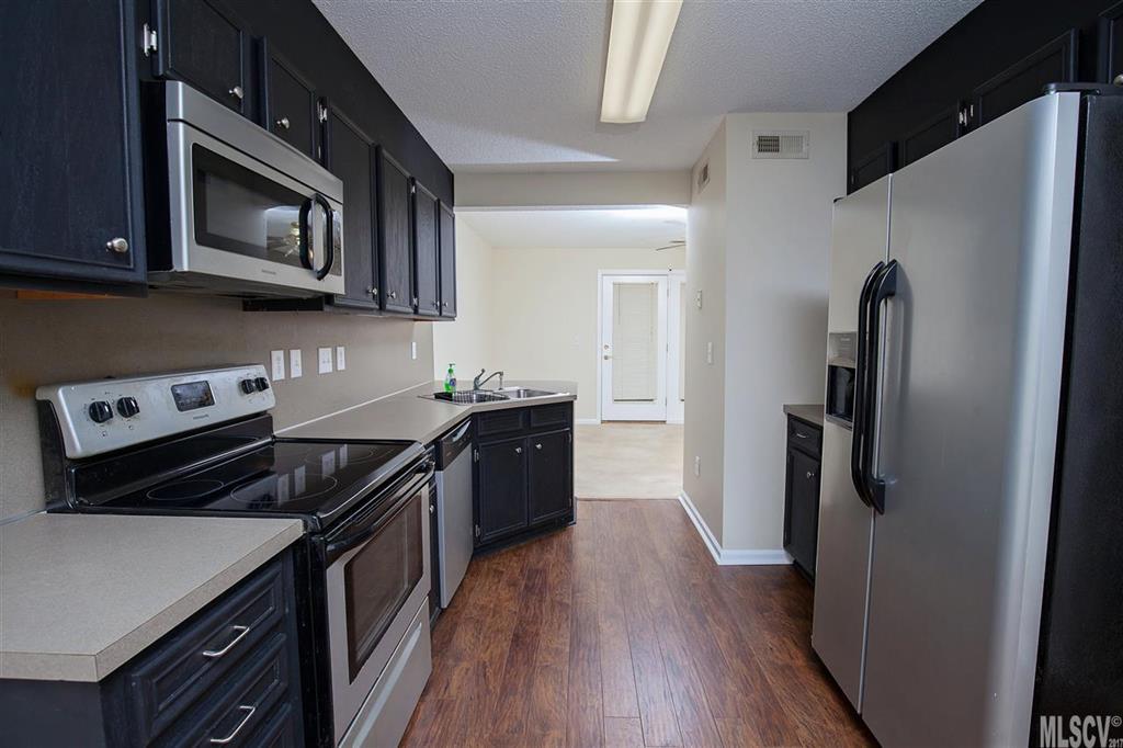 White Oak Manor - Residential