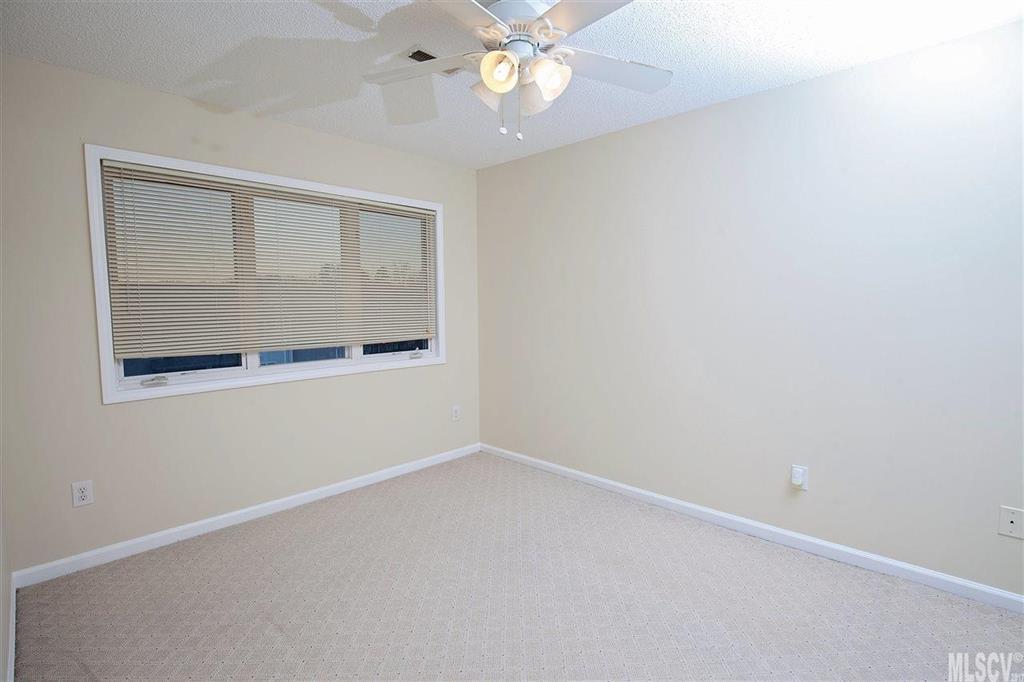 White Oak Manor - Residential