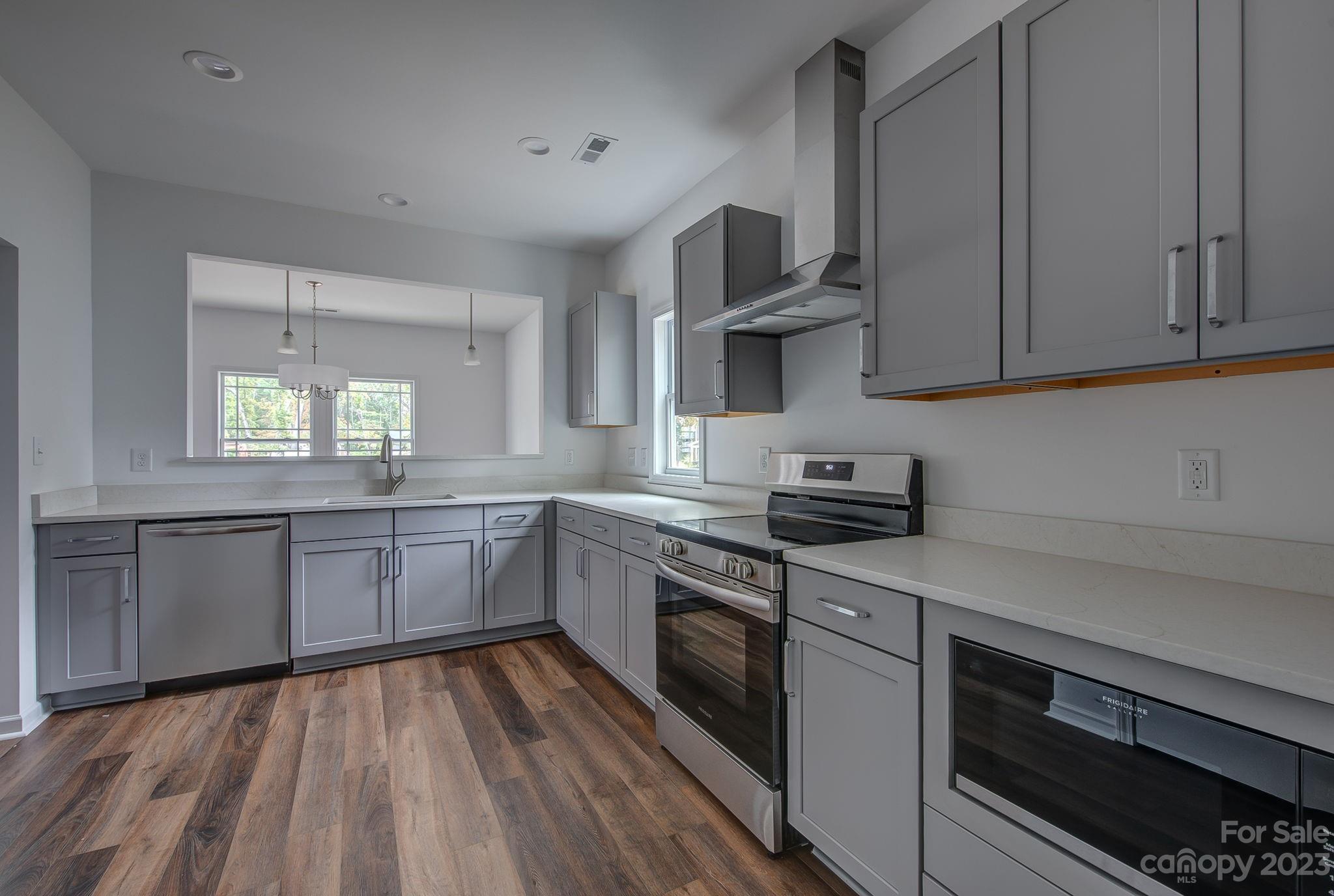 Dixon Village - Residential