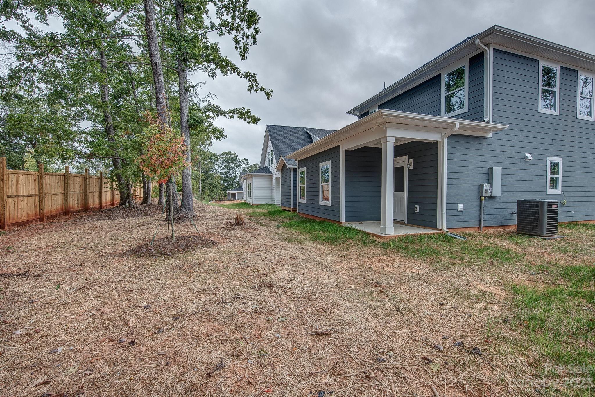 Dixon Village - Residential