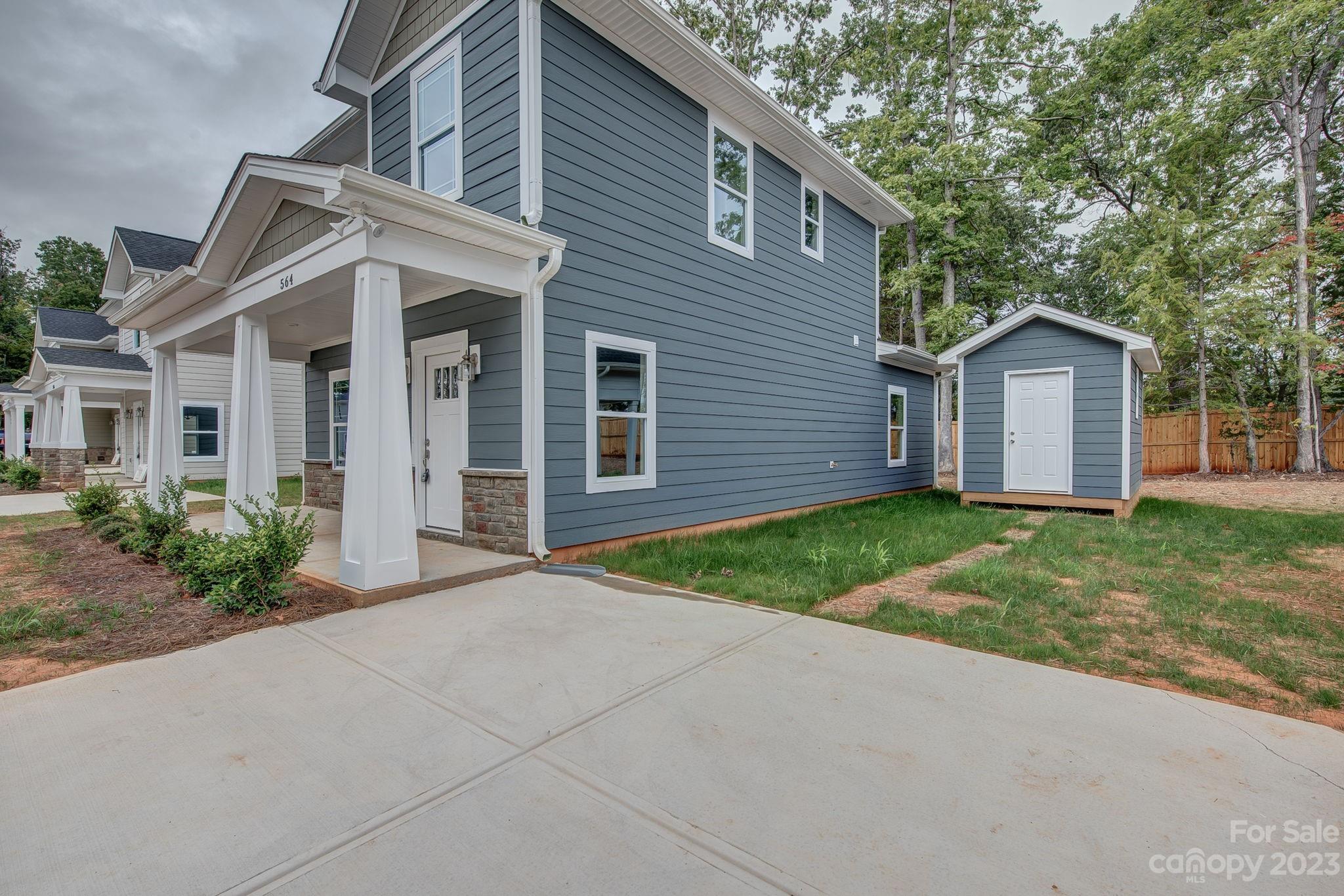 Dixon Village - Residential