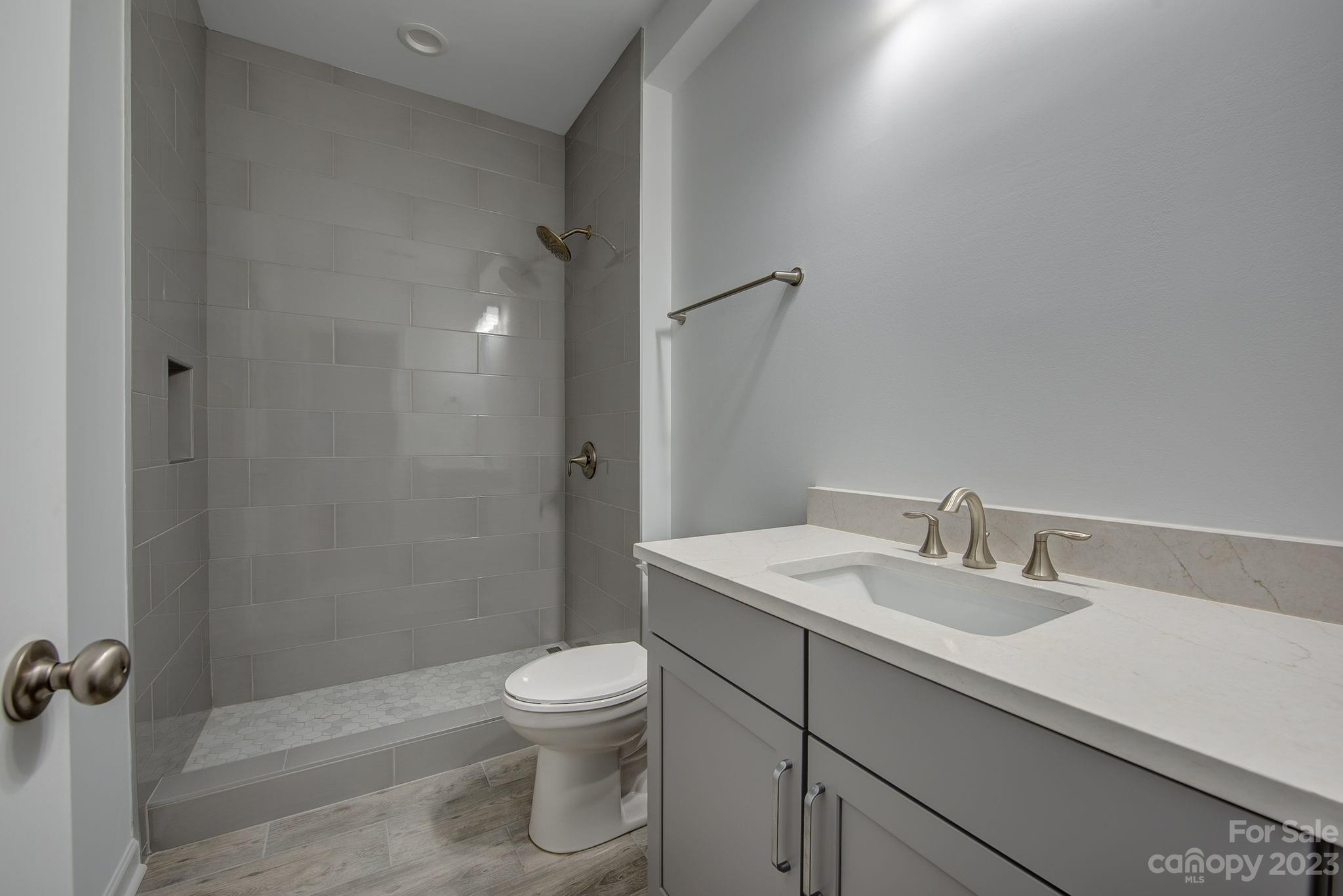 Dixon Village - Residential