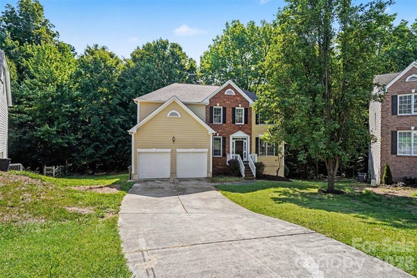 7731 BEAKER CT, CHARLOTTE, NC 28269 - Image b8dd2354792b30f8e0324222e1ceacda/2833768518