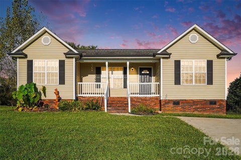 Photo of 4610 Tyne Castle Court, Concord, NC 28025 (MLS # 4422522)