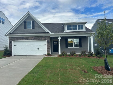 Photo of 8414 Acadia Parkway, Sherrills Ford, NC 28673 (MLS # 4387219)
