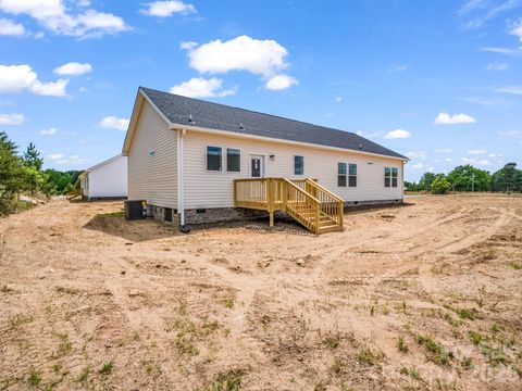 145 Prosperity Way Forest City NC 28043