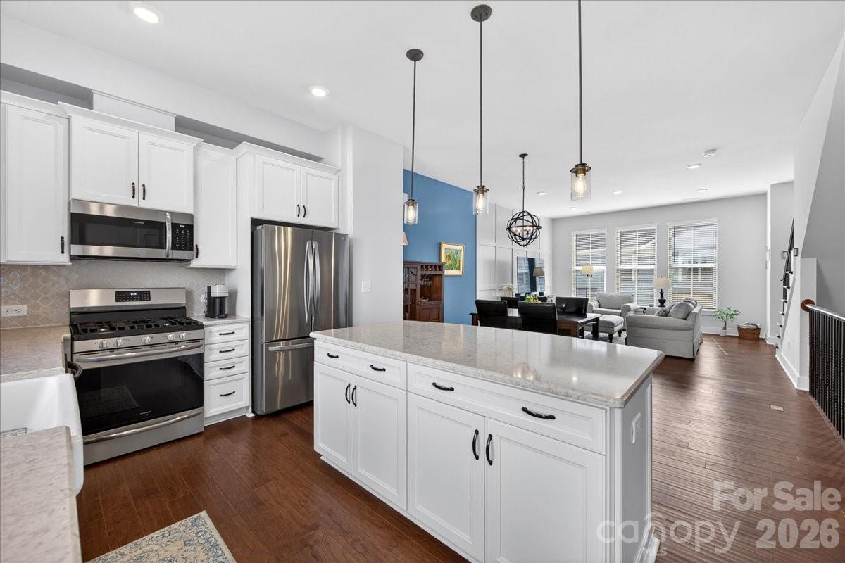 1510 Mcclintock Corners Alley