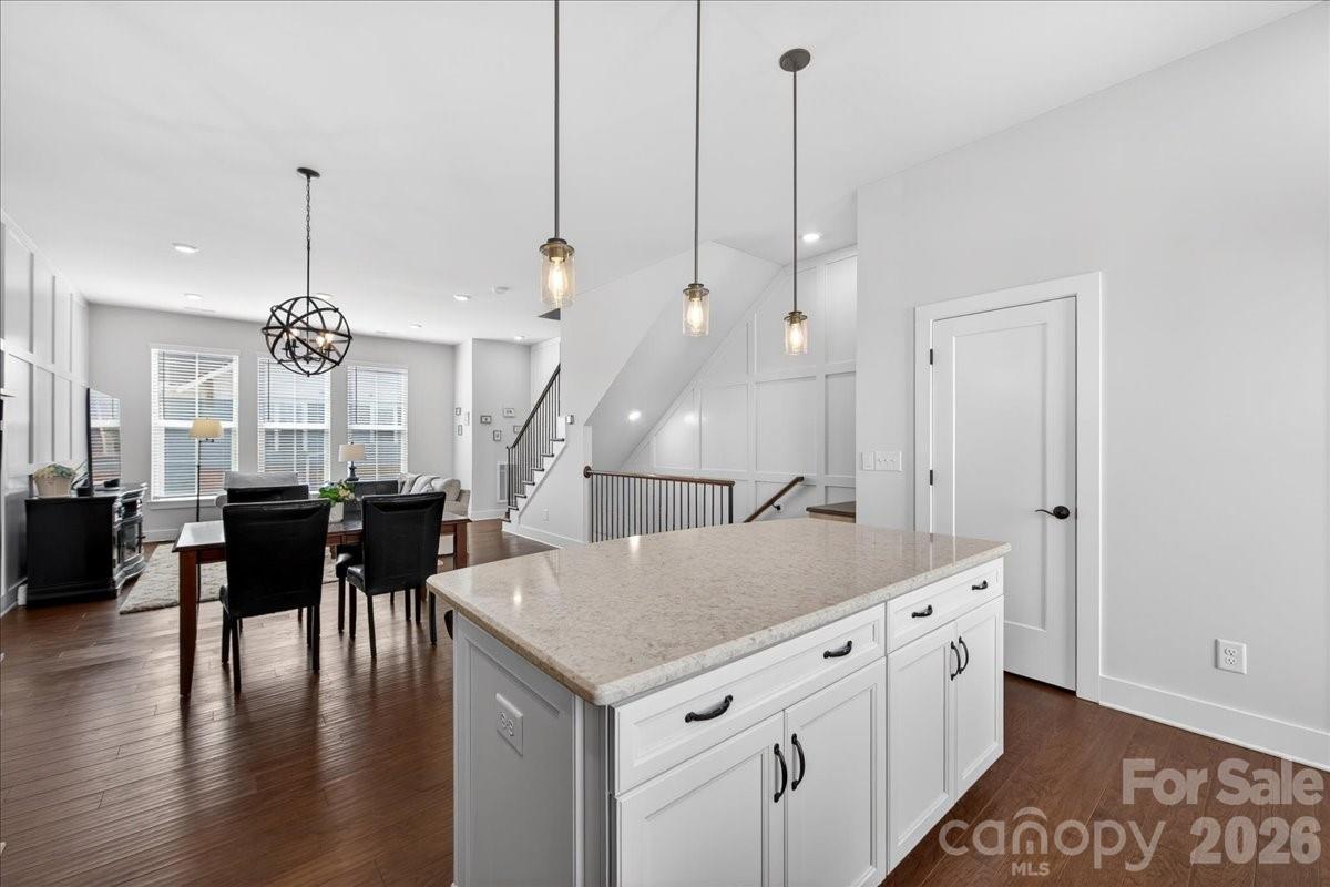 1510 Mcclintock Corners Alley