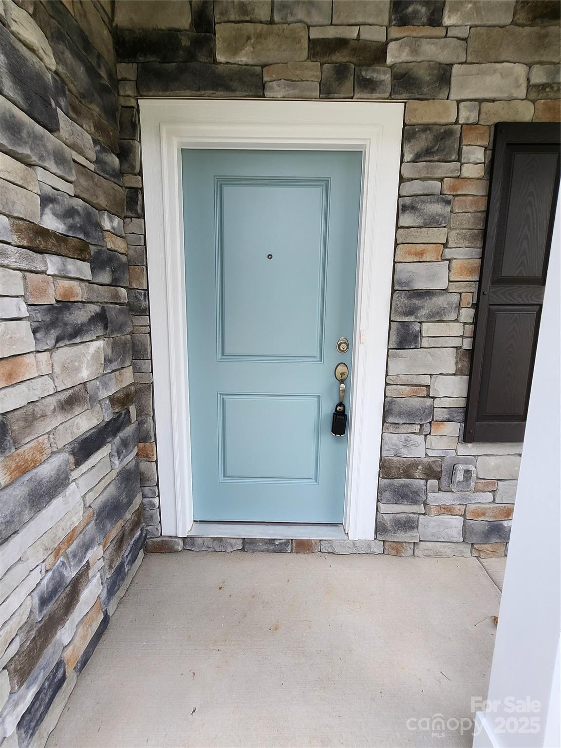 2032 Mandarin Boulevard