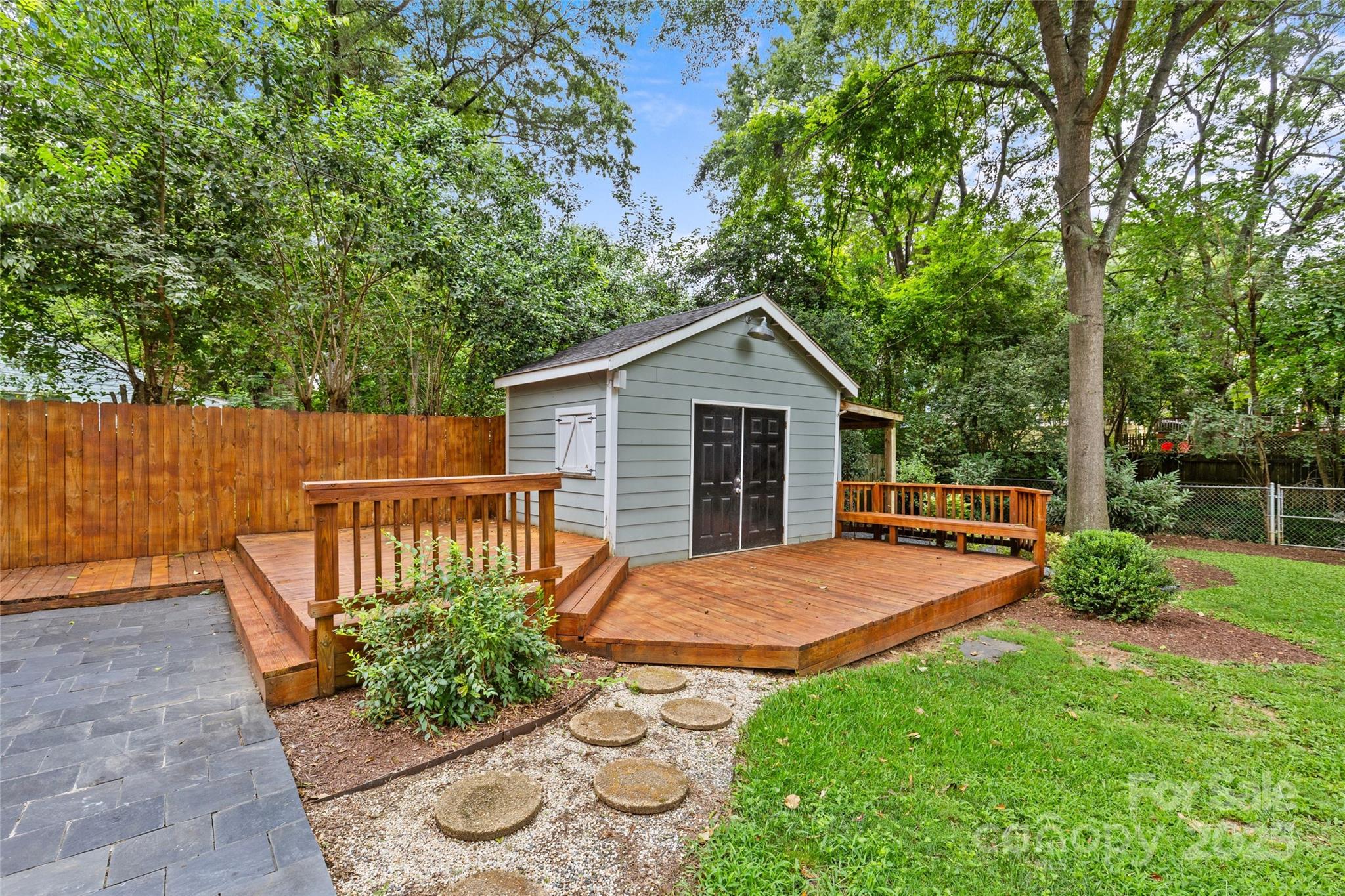 2115 Laburnum Avenue