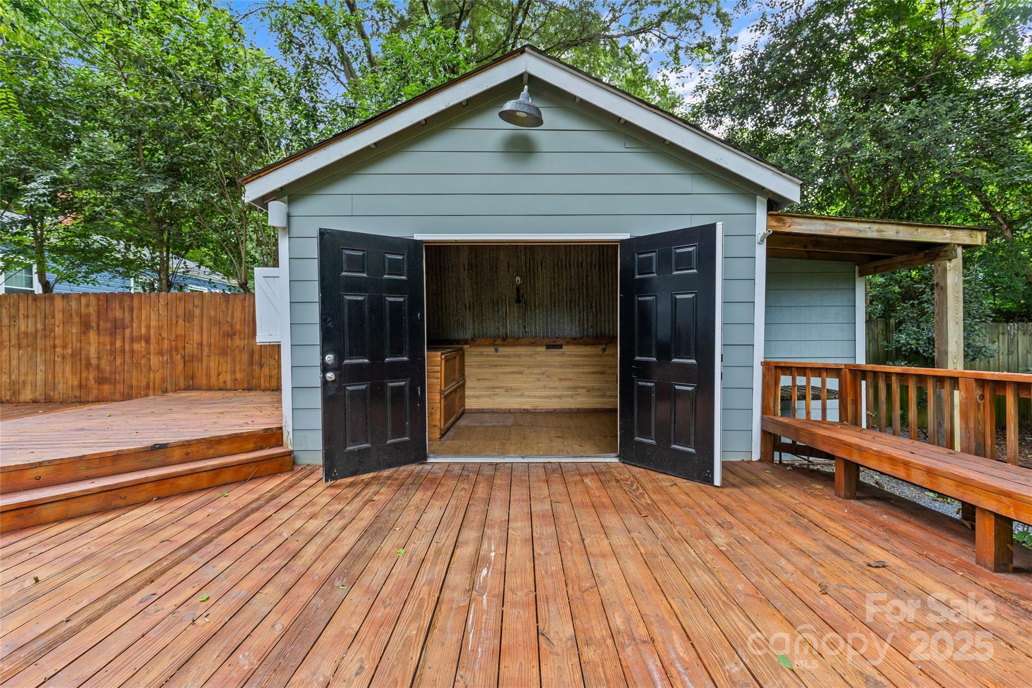 2115 Laburnum Avenue