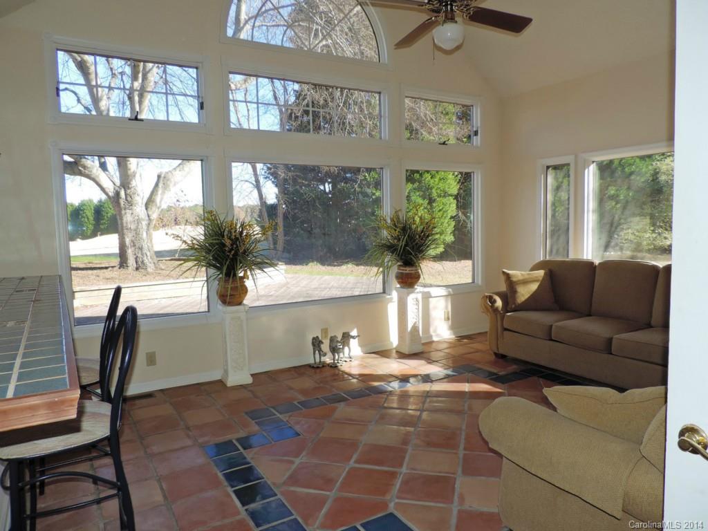 Pinetuck - Residential