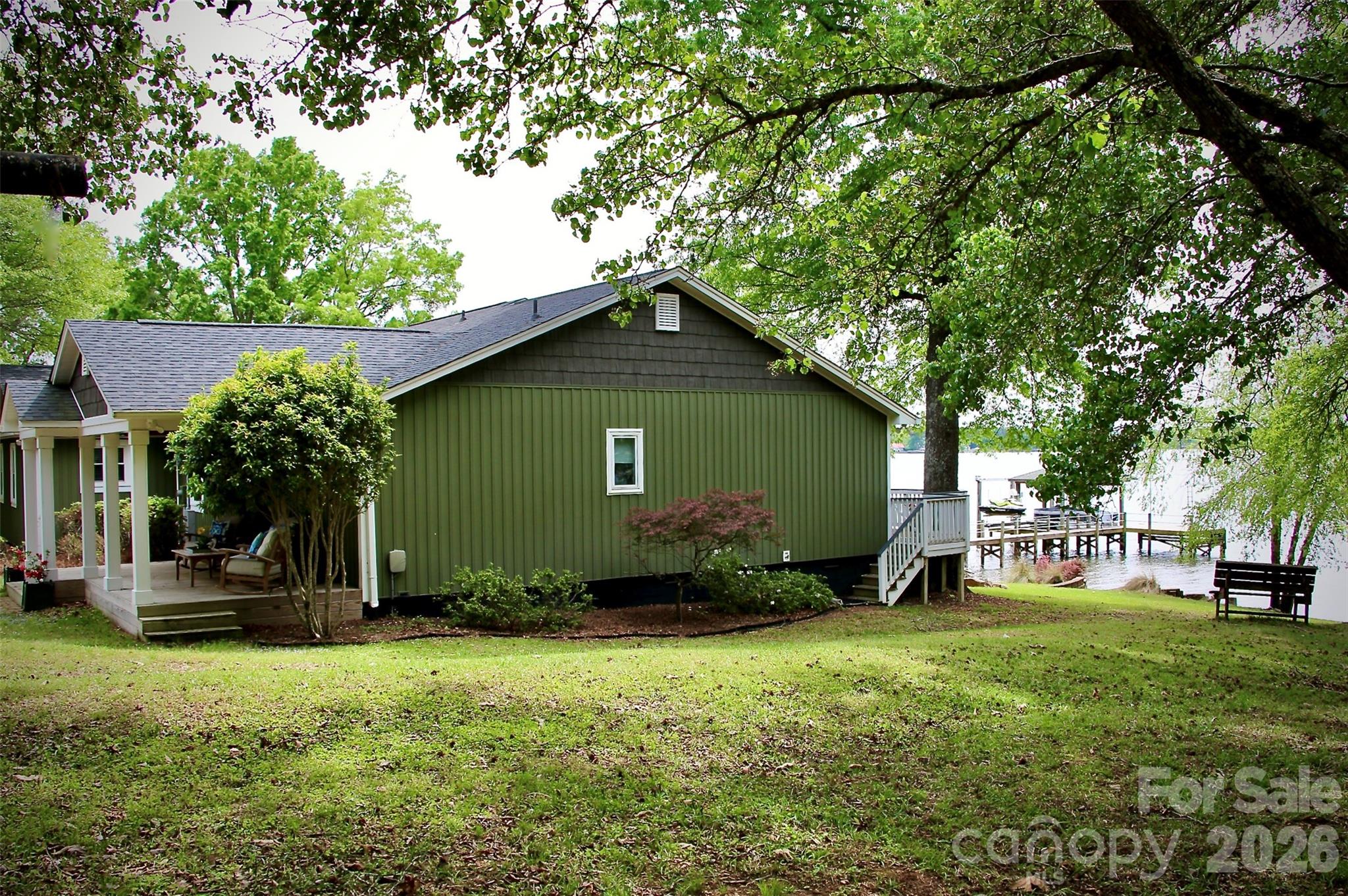 2712 Jutty Point Road