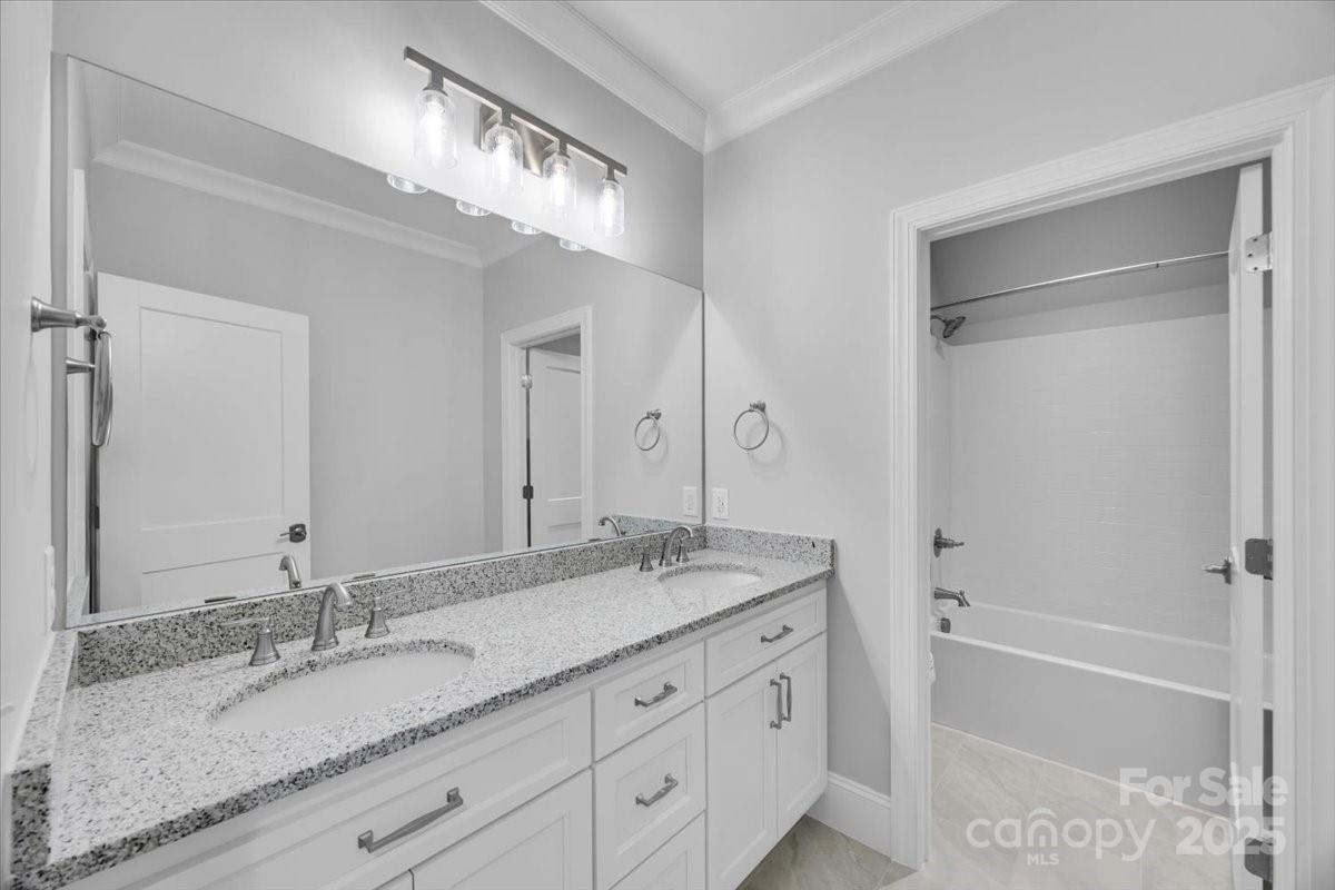 Chestnut Pond - Residential